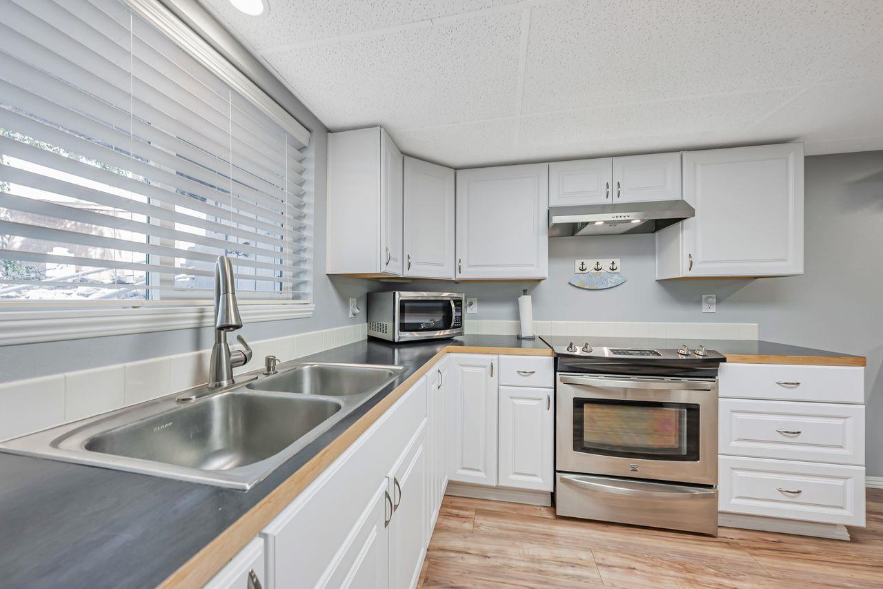 Clearlake Park, California, 95424, United States, 3 Bedrooms Bedrooms, ,2 BathroomsBathrooms,Residential,For Sale,1938587