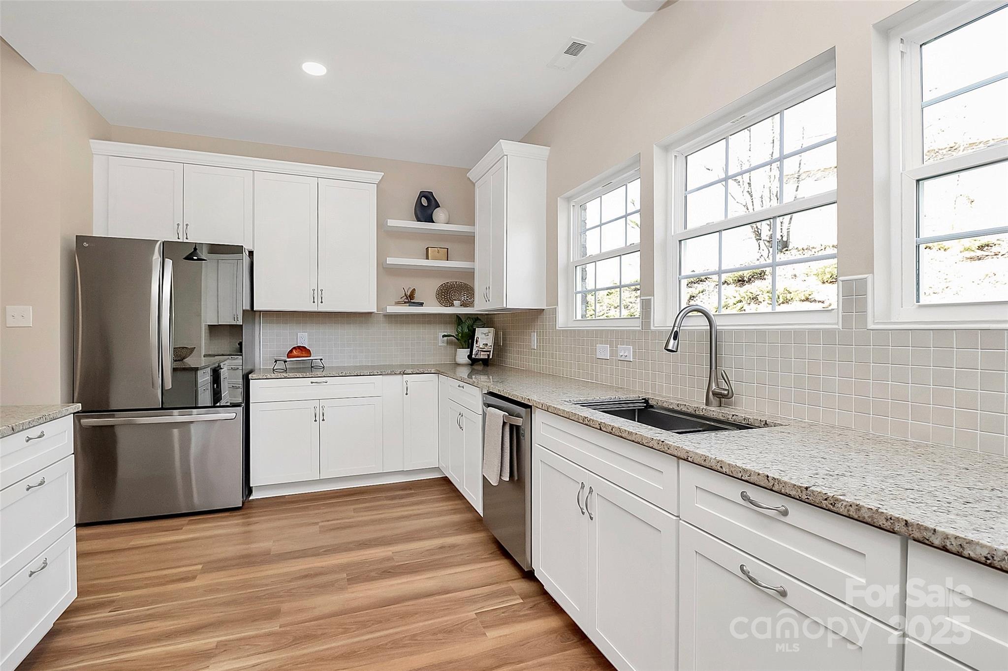Rock Hill, South Carolina, 29732, United States, 4 Bedrooms Bedrooms, ,3 BathroomsBathrooms,Residential,For Sale,1728805