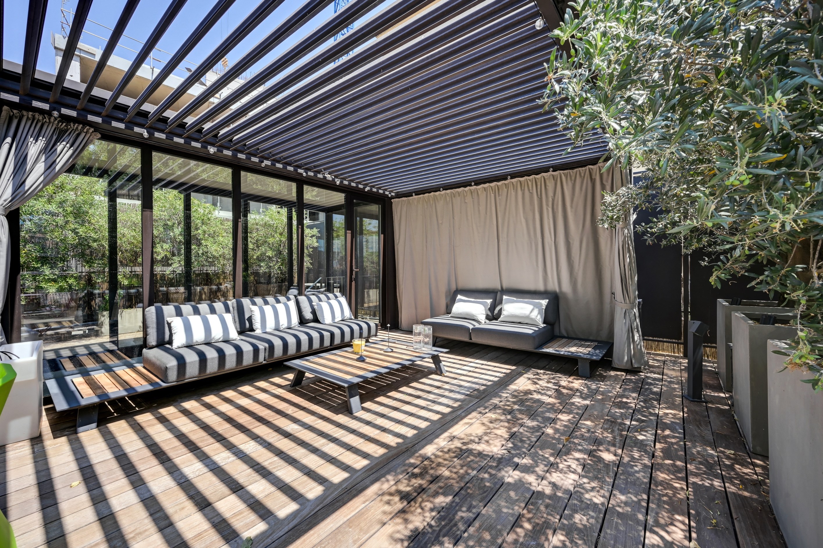  Contemporary Town House with Rooftop Terrace – Aix Center - 物件實景