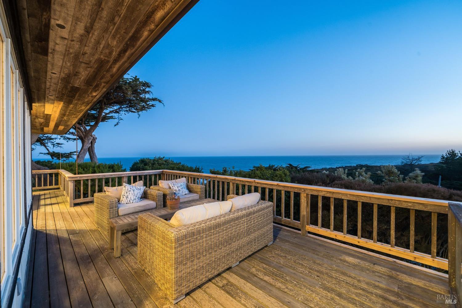 Bolinas, California, 94924, United States, 2 Bedrooms Bedrooms, ,3 BathroomsBathrooms,Residential,For Sale,1906337