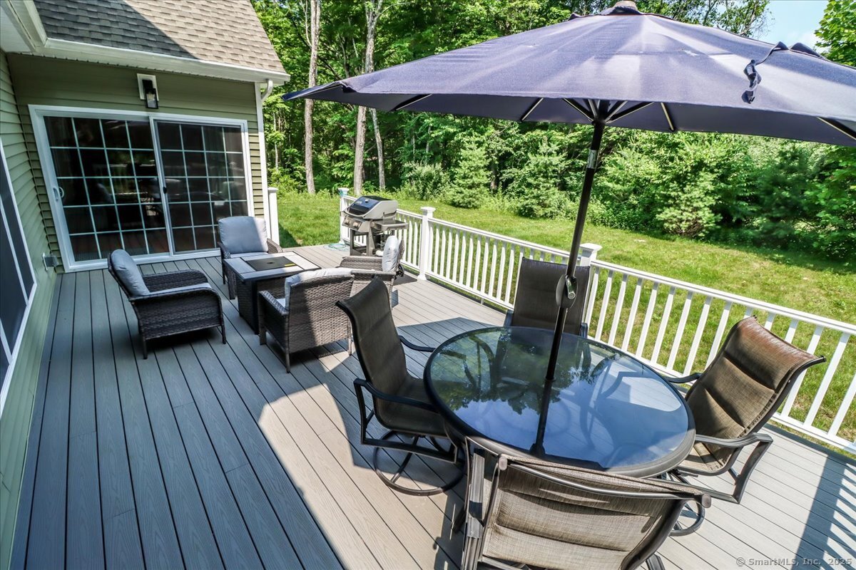 New Milford, Connecticut, 06776, United States, 2 Bedrooms Bedrooms, ,3 BathroomsBathrooms,Residential,For Sale,1875818