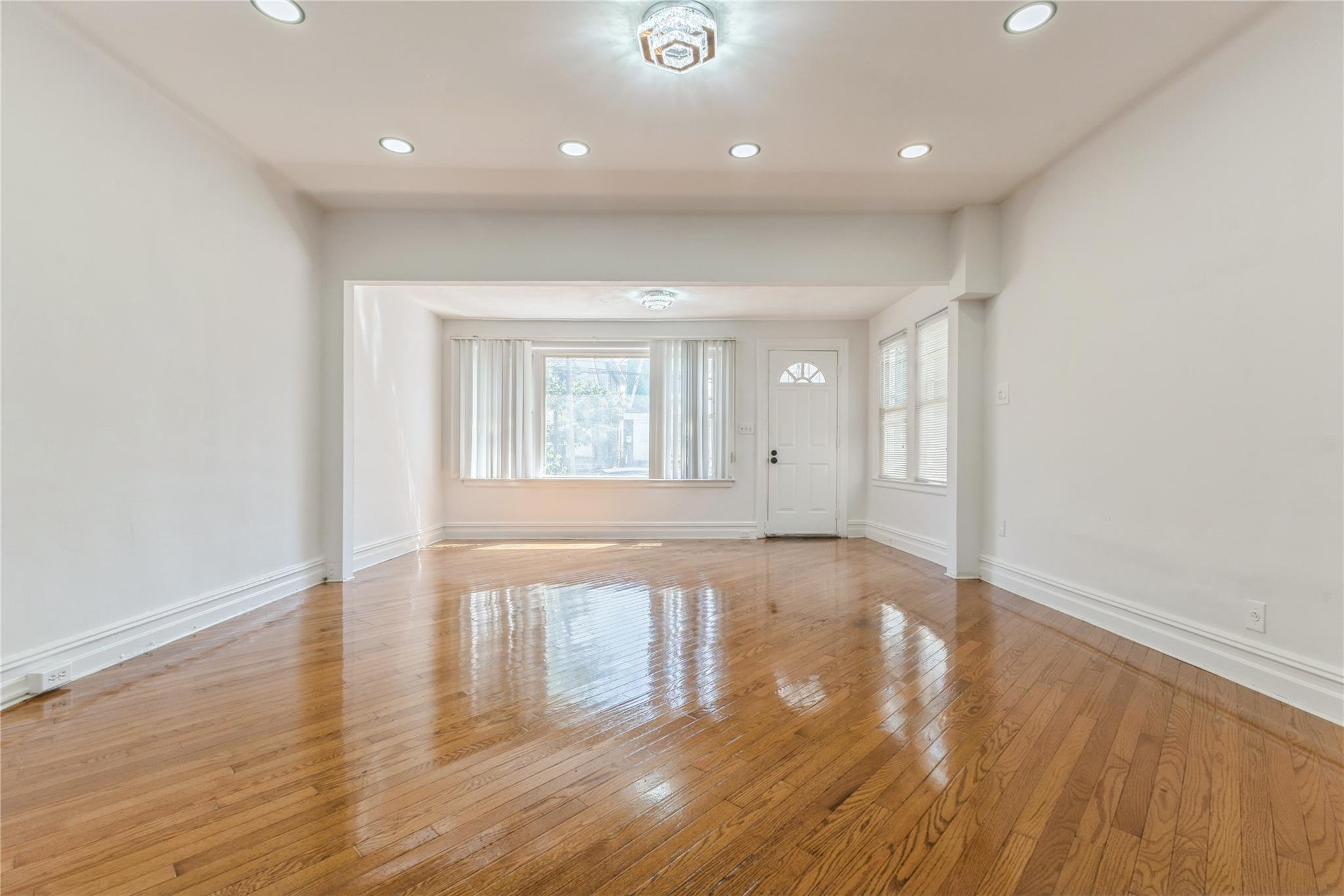 Brooklyn, New York, 11203, United States, 3 Bedrooms Bedrooms, ,2 BathroomsBathrooms,Residential,For Sale,1915598