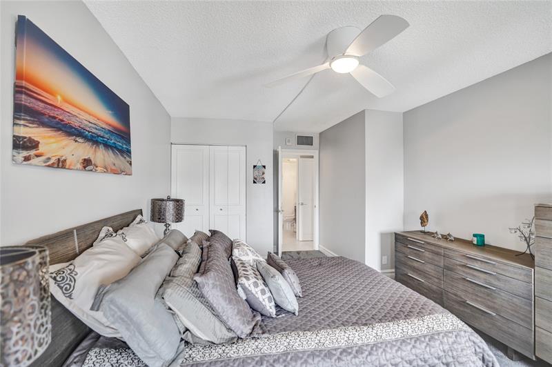 Hillsboro Beach, Florida, 33062, United States, 2 Bedrooms Bedrooms, ,2 BathroomsBathrooms,Residential,For Sale,1991245