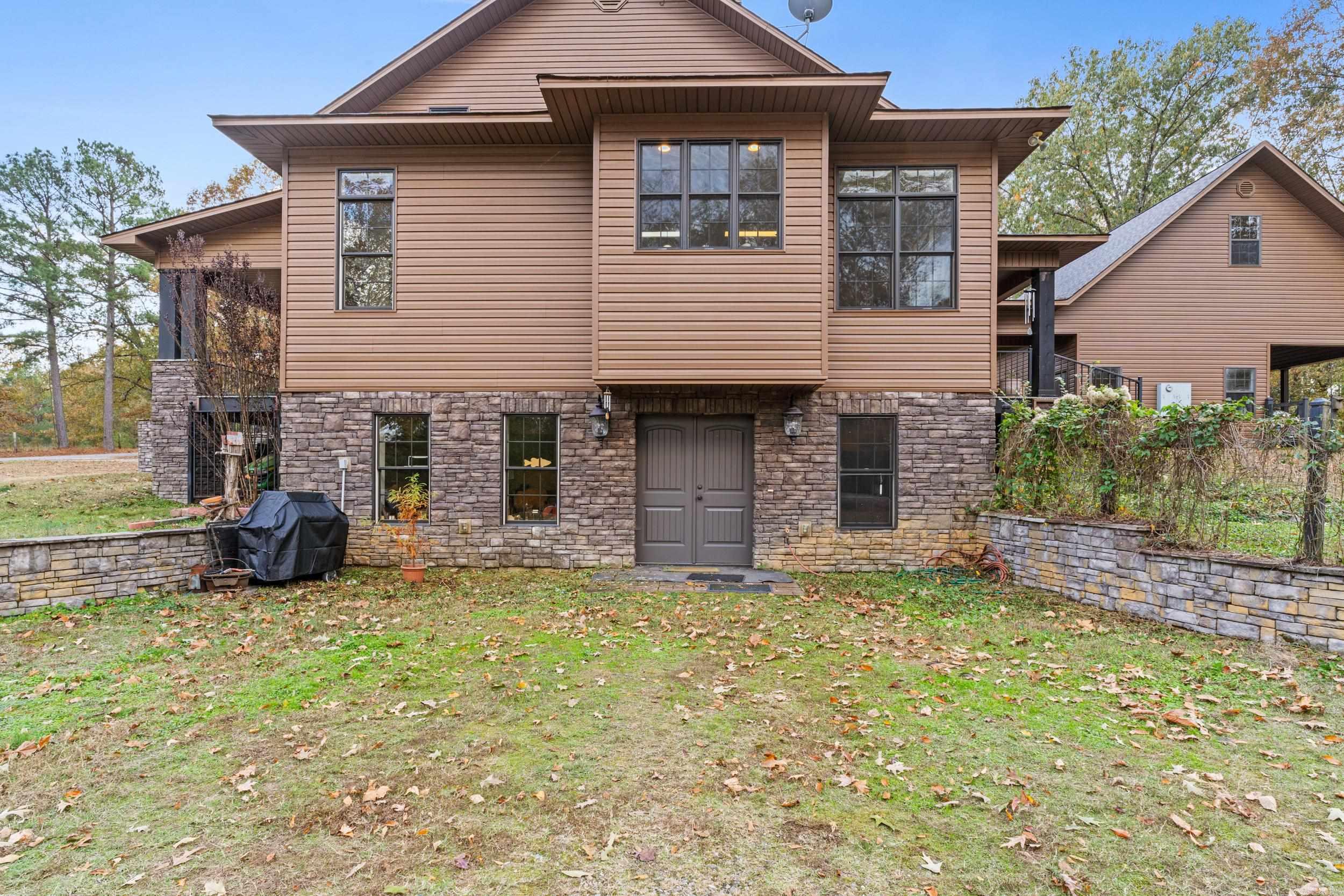 Benton, Arkansas, 72019, United States, 5 Bedrooms Bedrooms, ,5 BathroomsBathrooms,Residential,For Sale,1994401