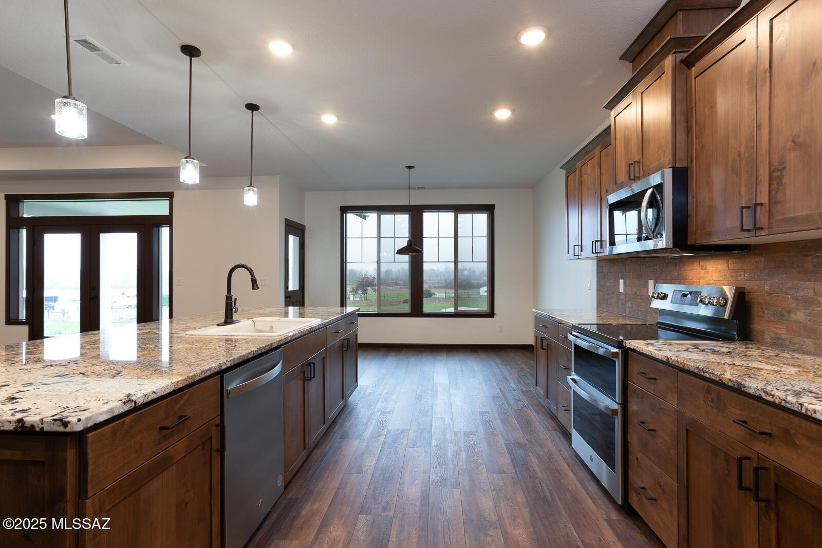 Tucson, Arizona, 85736, United States, 4 Bedrooms Bedrooms, ,2 BathroomsBathrooms,Residential,For Sale,1846650