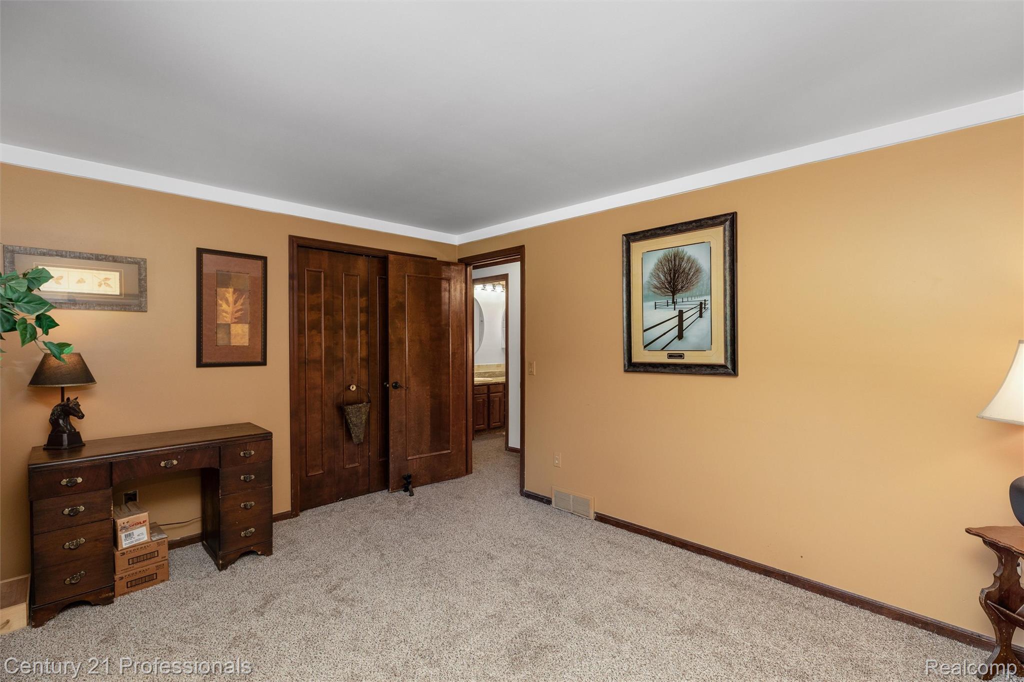 Holly, Michigan, 48442, United States, 4 Bedrooms Bedrooms, ,4 BathroomsBathrooms,Residential,For Sale,1943640