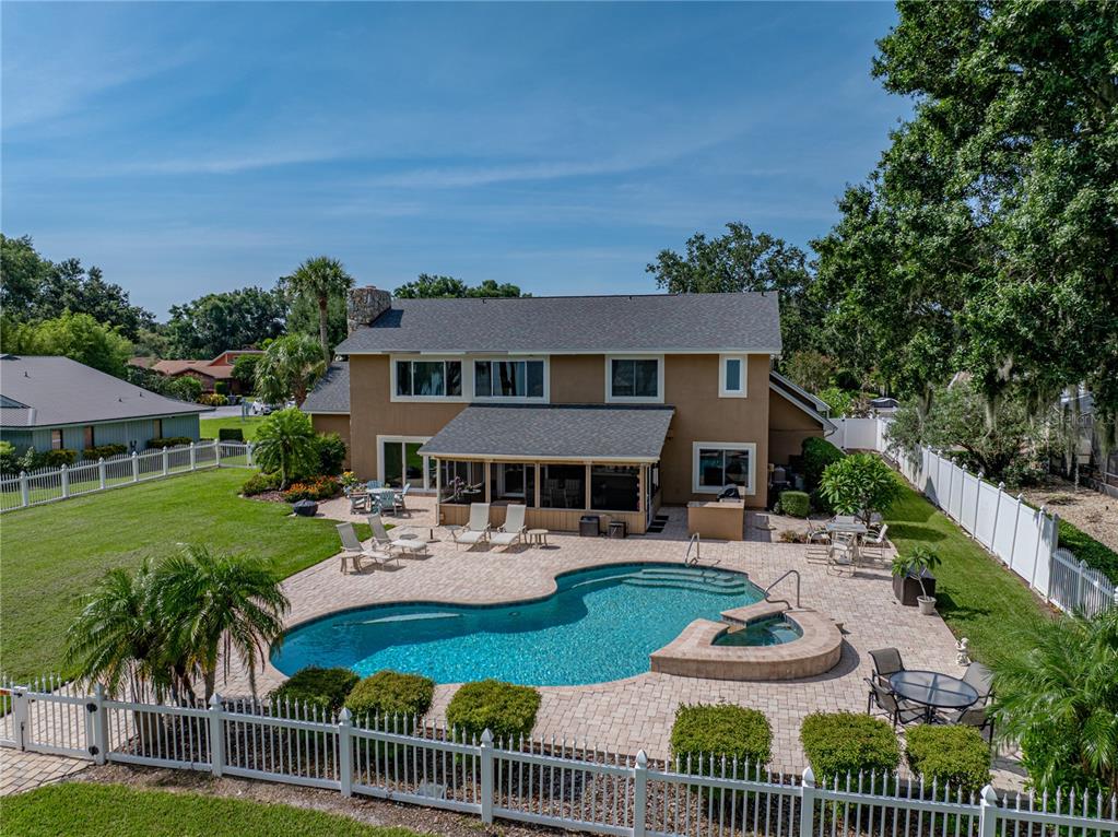 Winter Haven, Florida, 33884, United States, 3 Bedrooms Bedrooms, ,4 BathroomsBathrooms,Residential,For Sale,1895737