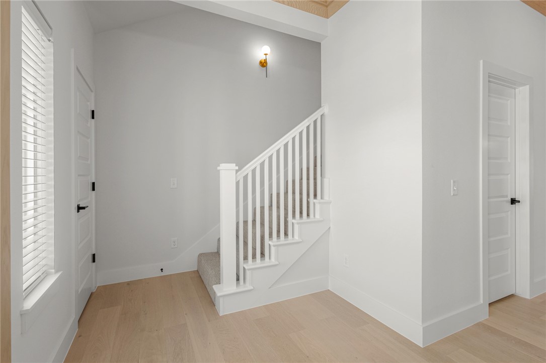 Centerton, Arkansas, 72719, United States, 4 Bedrooms Bedrooms, ,4 BathroomsBathrooms,Residential,For Sale,1991183