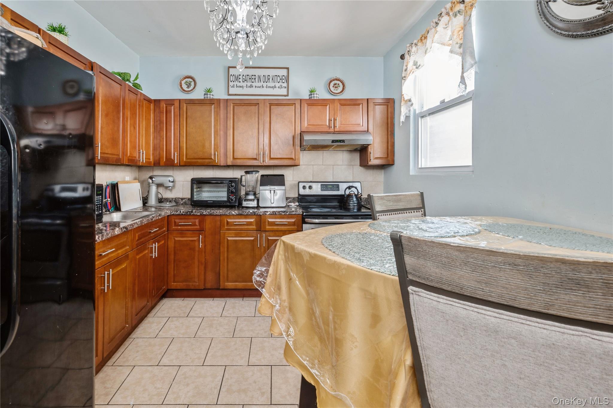 Mount Vernon, New York, 10550, United States, 7 Bedrooms Bedrooms, ,2 BathroomsBathrooms,Residential,For Sale,1856828