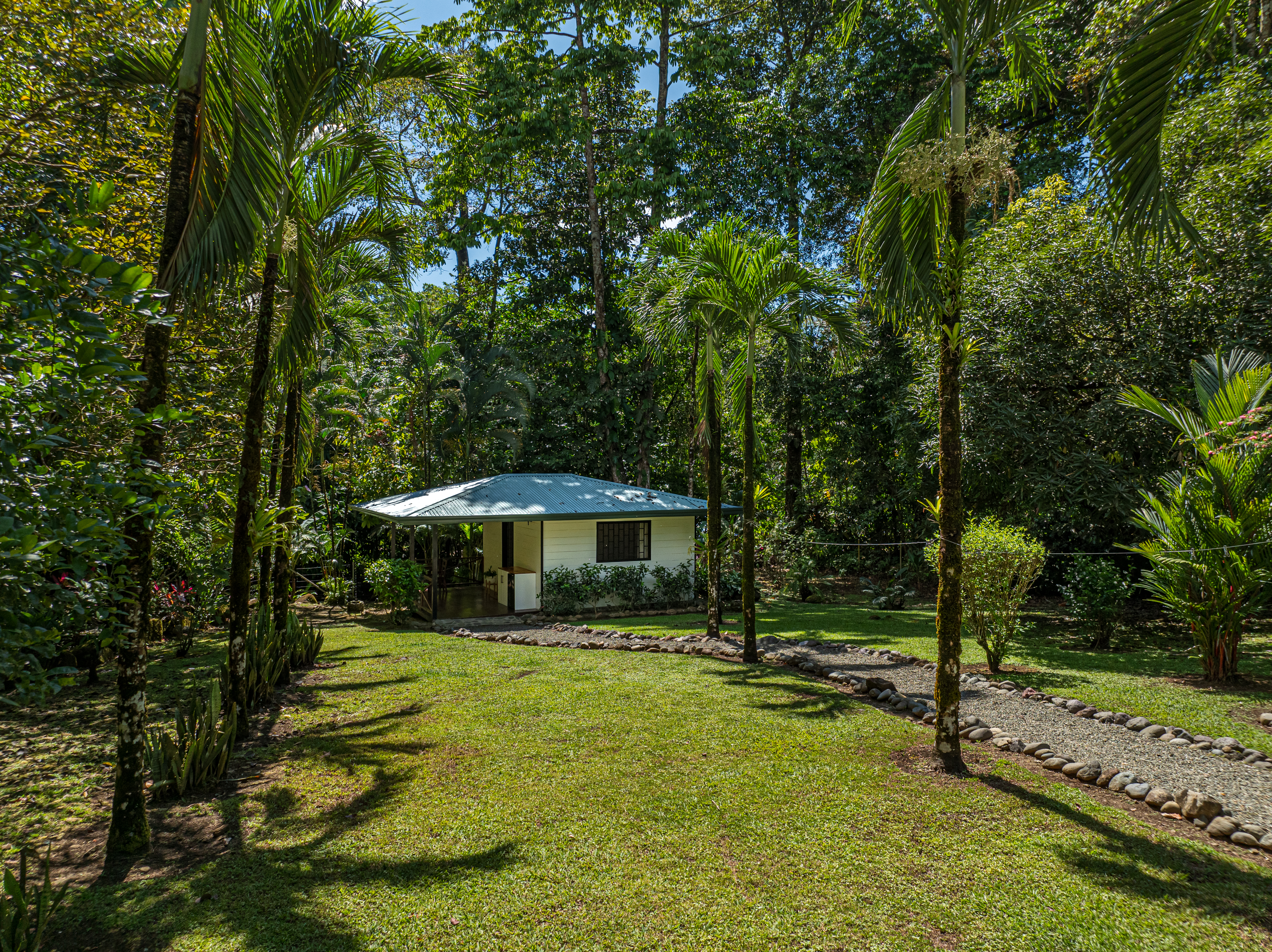 Ojochal, Puntarenas, CR, 4 Bedrooms Bedrooms, ,2 BathroomsBathrooms,Residential,For Sale,1721935