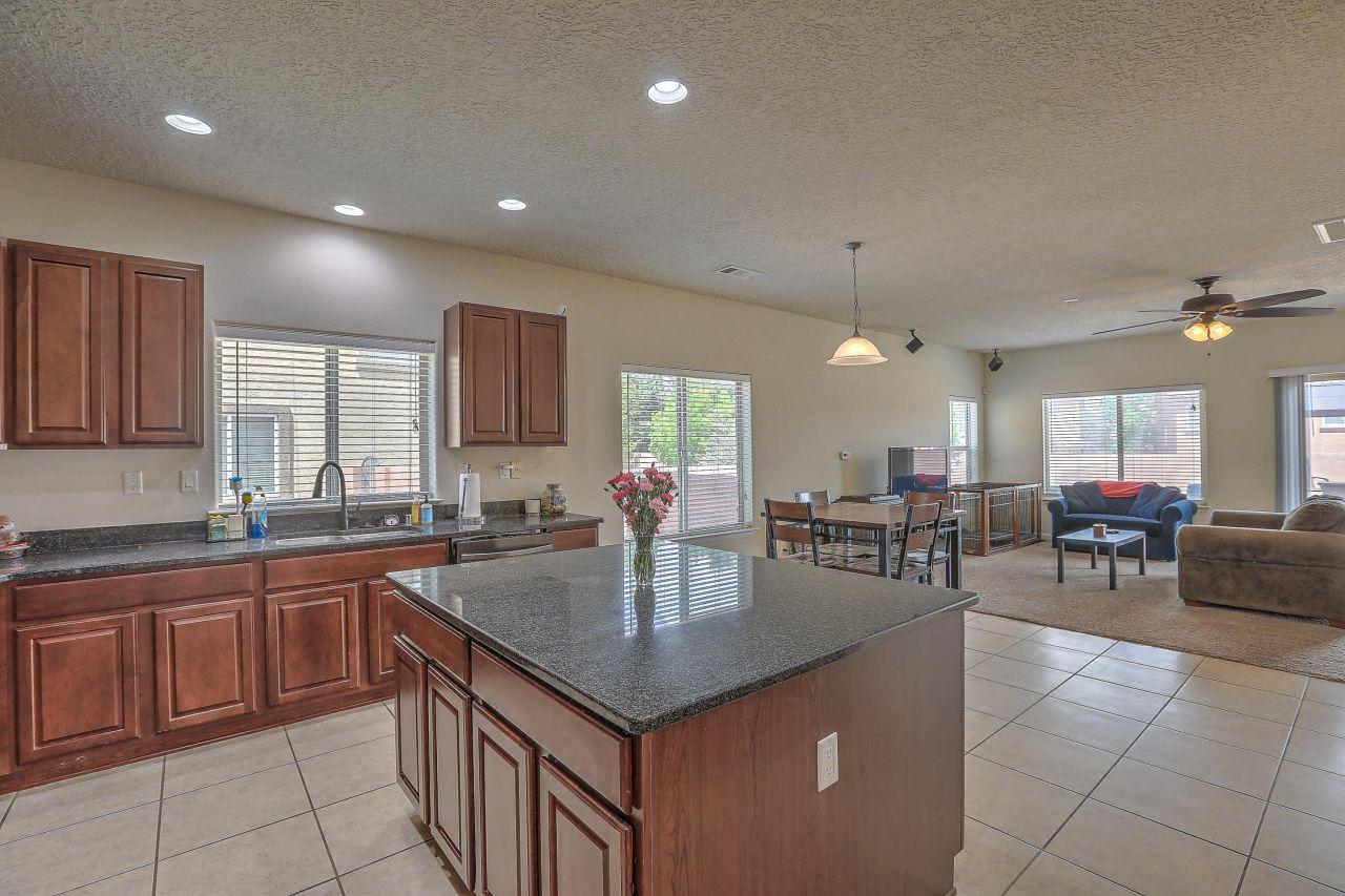 Rio Rancho, New Mexico, 87124, United States, 5 Bedrooms Bedrooms, ,4 BathroomsBathrooms,Residential,For Sale,1805604