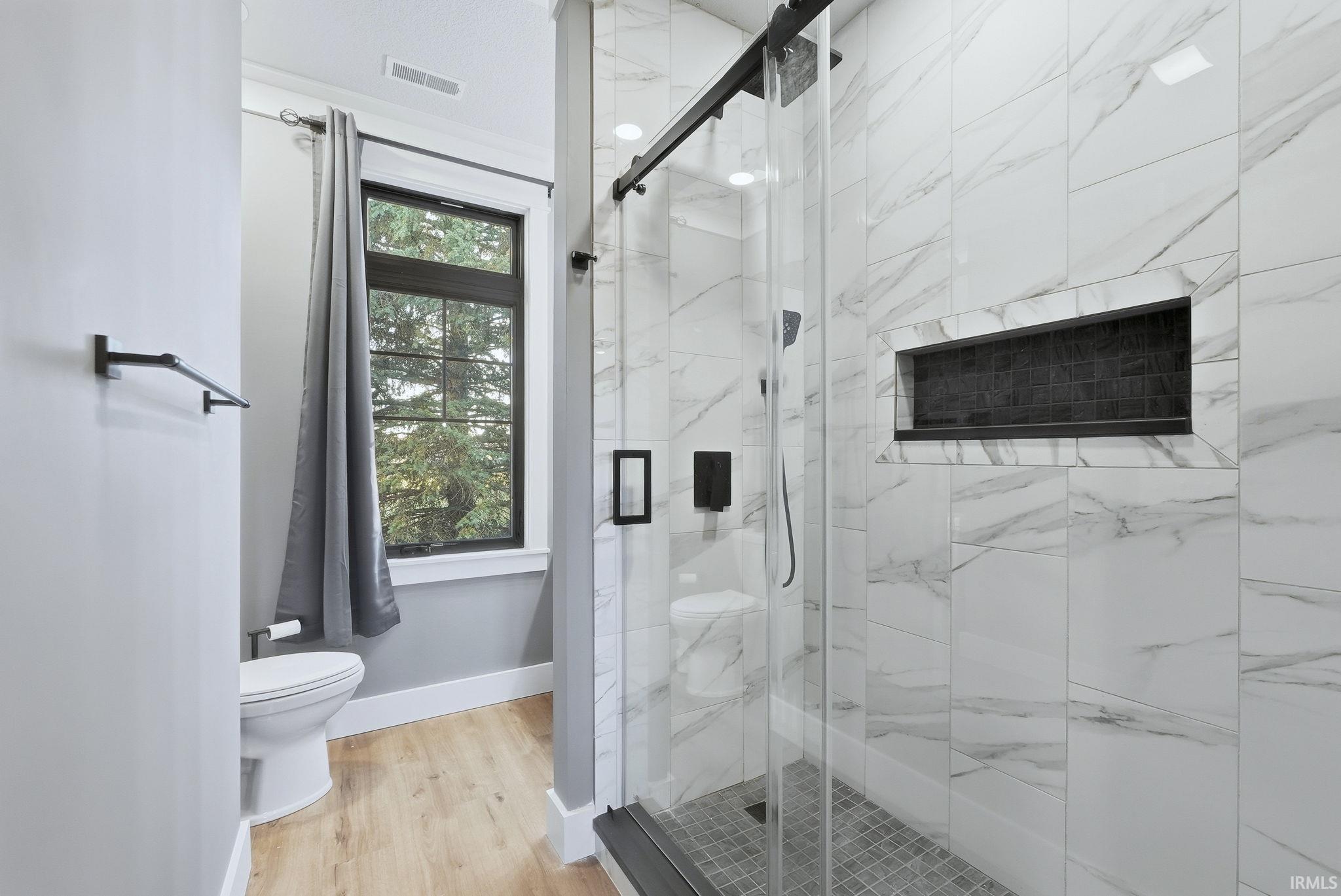 Auburn, Indiana, 46706-9568, United States, 3 Bedrooms Bedrooms, ,3 BathroomsBathrooms,Residential,For Sale,1987024