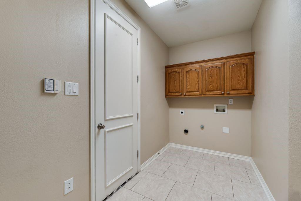 Parker, Texas, 75094, United States, 4 Bedrooms Bedrooms, ,4 BathroomsBathrooms,Residential,For Sale,1941690