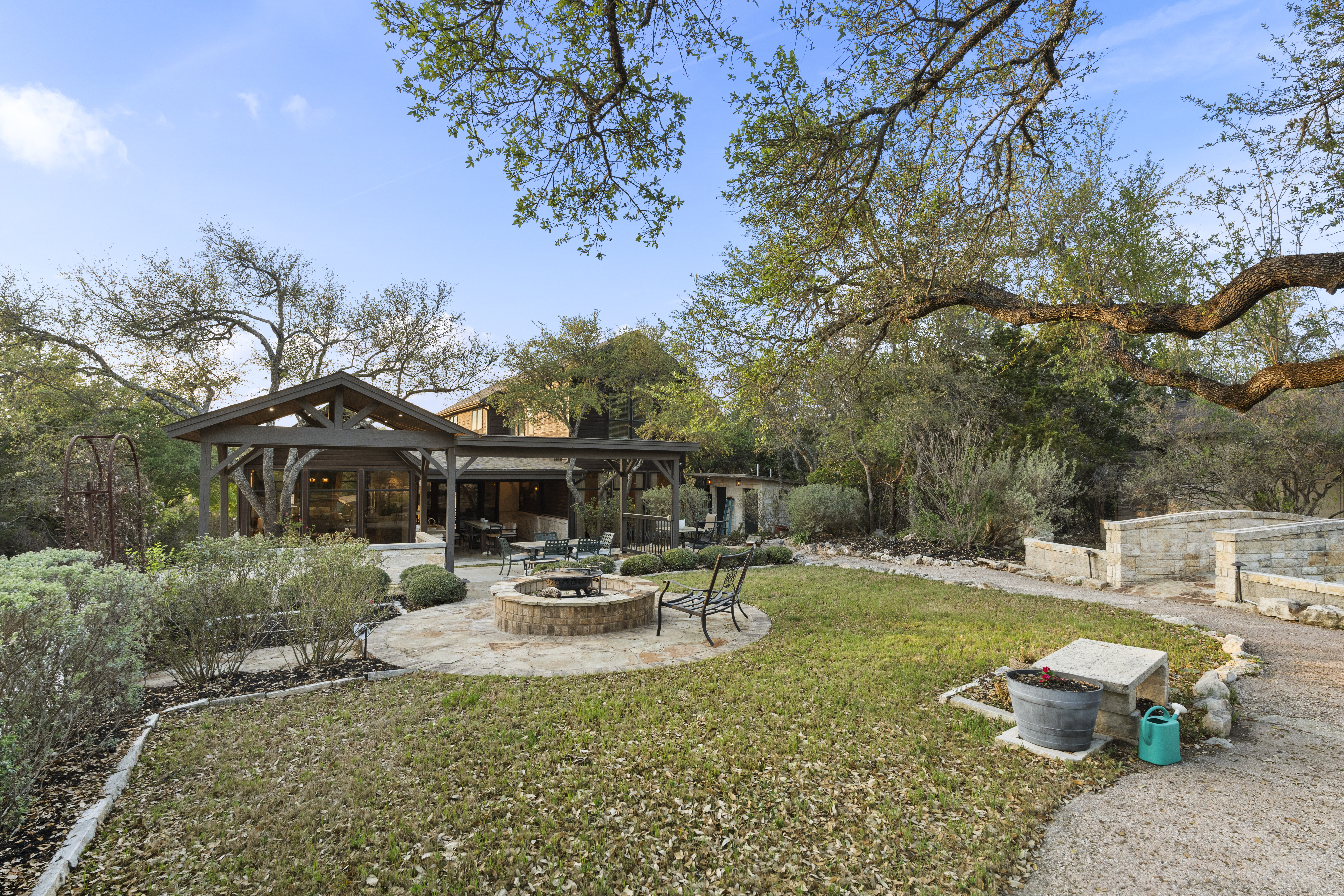  Spring Branch Luxury on 2.3 Acres - 物件實景