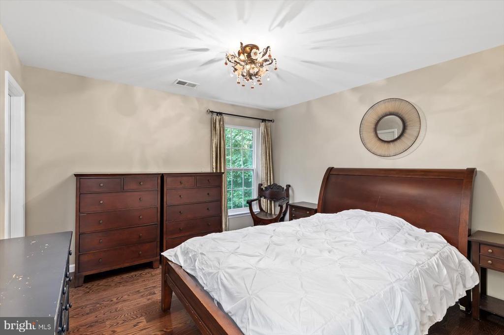 Spotsylvania, Virginia, 22553, United States, 4 Bedrooms Bedrooms, ,5 BathroomsBathrooms,Residential,For Sale,1895881