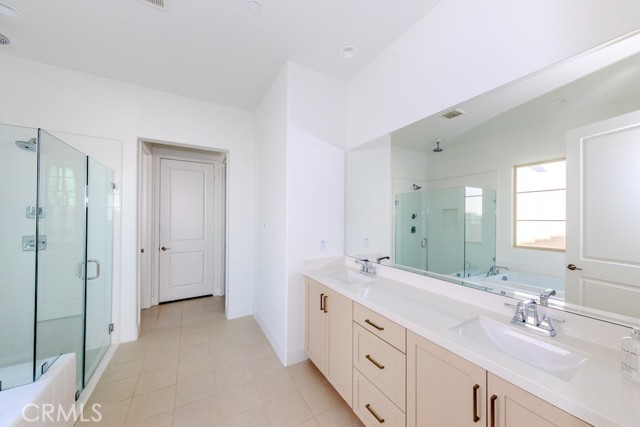 Corona, California, 92883, United States, 3 Bedrooms Bedrooms, ,3 BathroomsBathrooms,Residential,For Sale,1842584