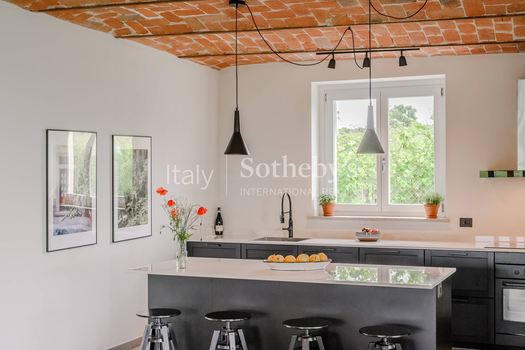  Elegant Villa amongst Nizza Monferrato