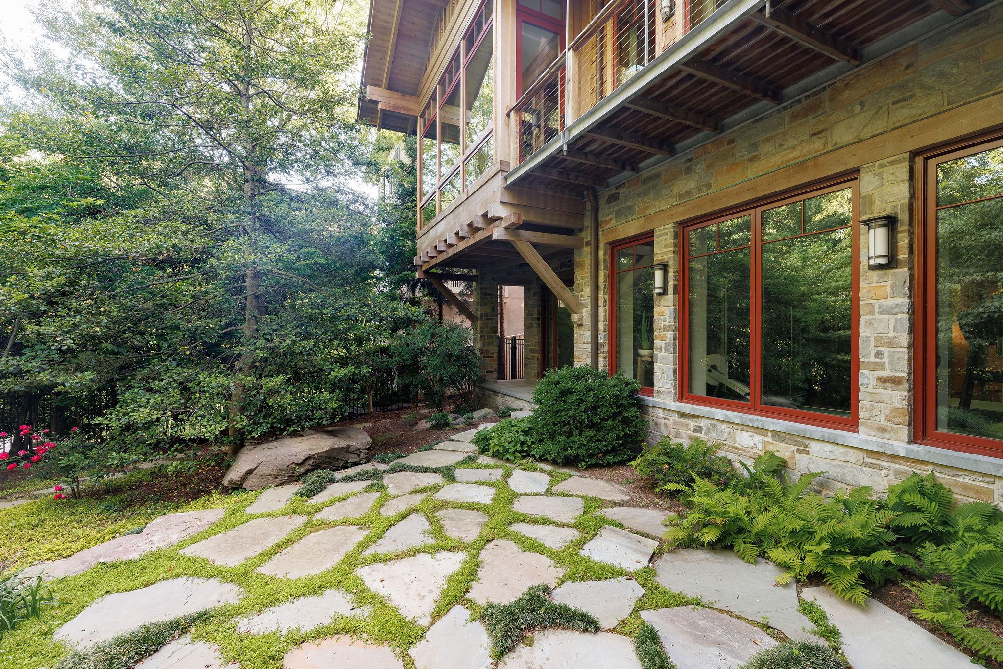  2155 Dunmore Lane NW, Washington, DC, 20007 - 物件實景