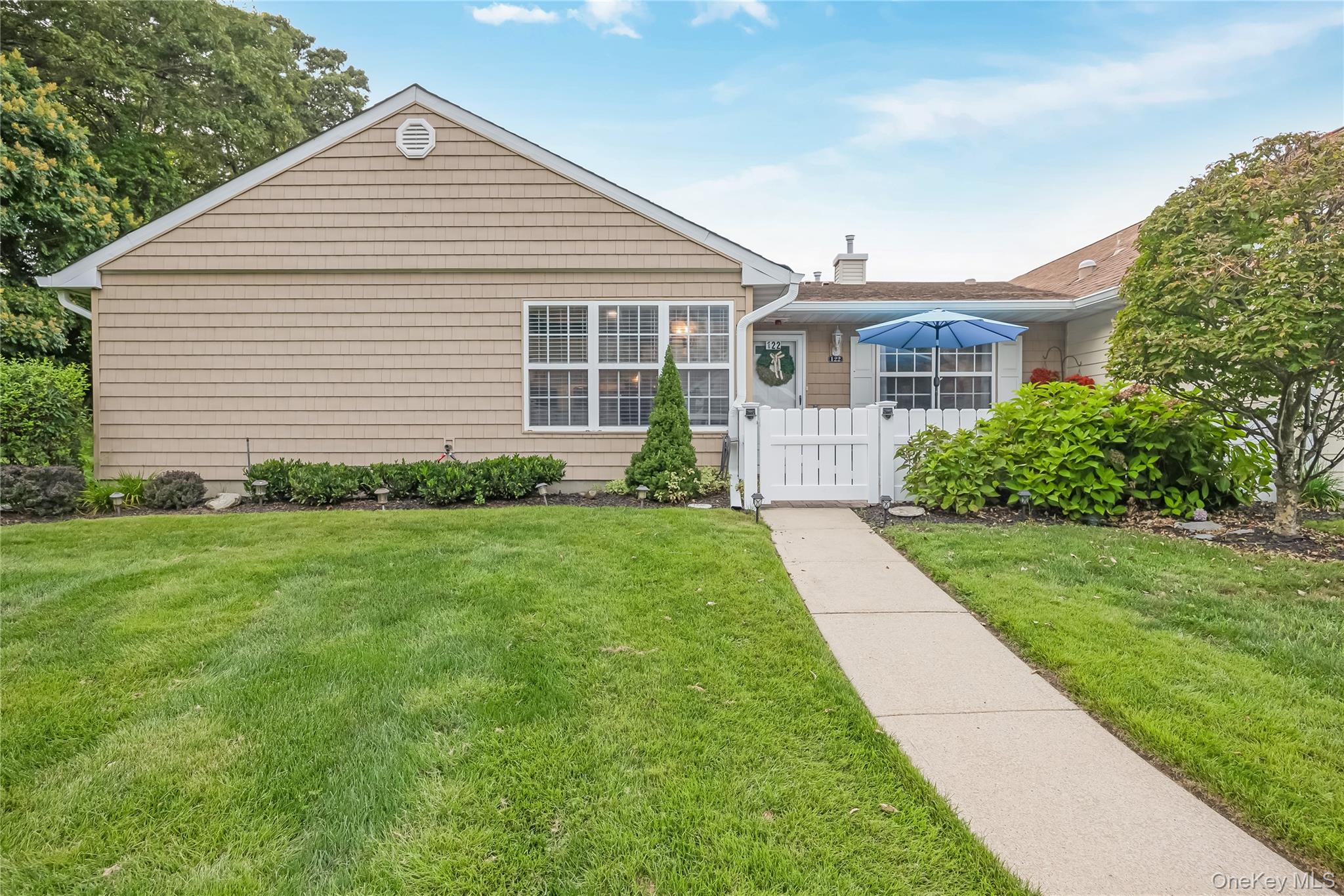 Coram, New York, 11727, United States, 2 Bedrooms Bedrooms, ,2 BathroomsBathrooms,Residential,For Sale,1917396