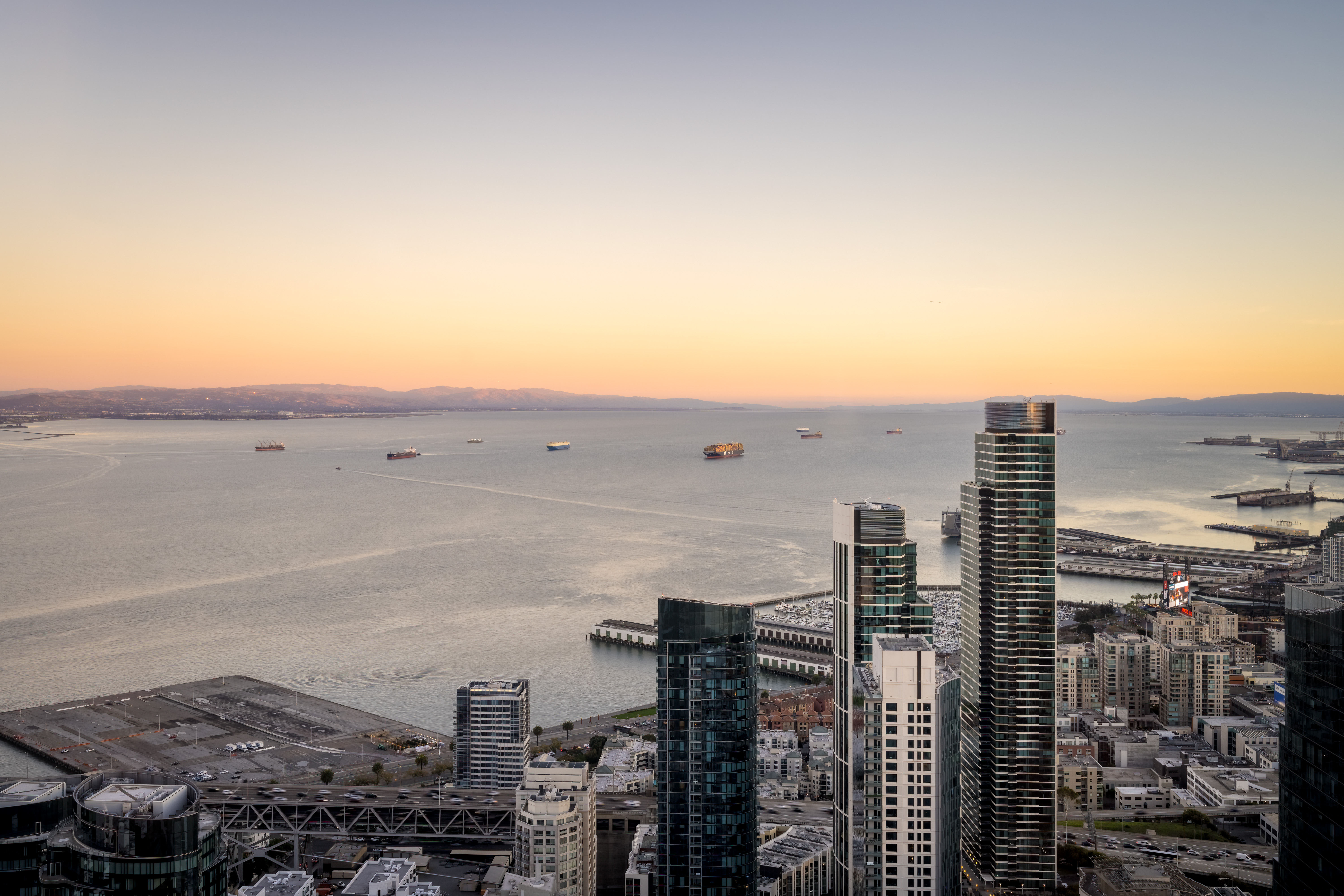  Luxury at Every Level – The Grand Penthouse at 181 Fremont - 物件實景