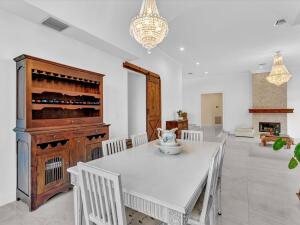 Plantation, Florida, 33325, United States, 5 Bedrooms Bedrooms, ,4 BathroomsBathrooms,Residential,For Sale,2005457