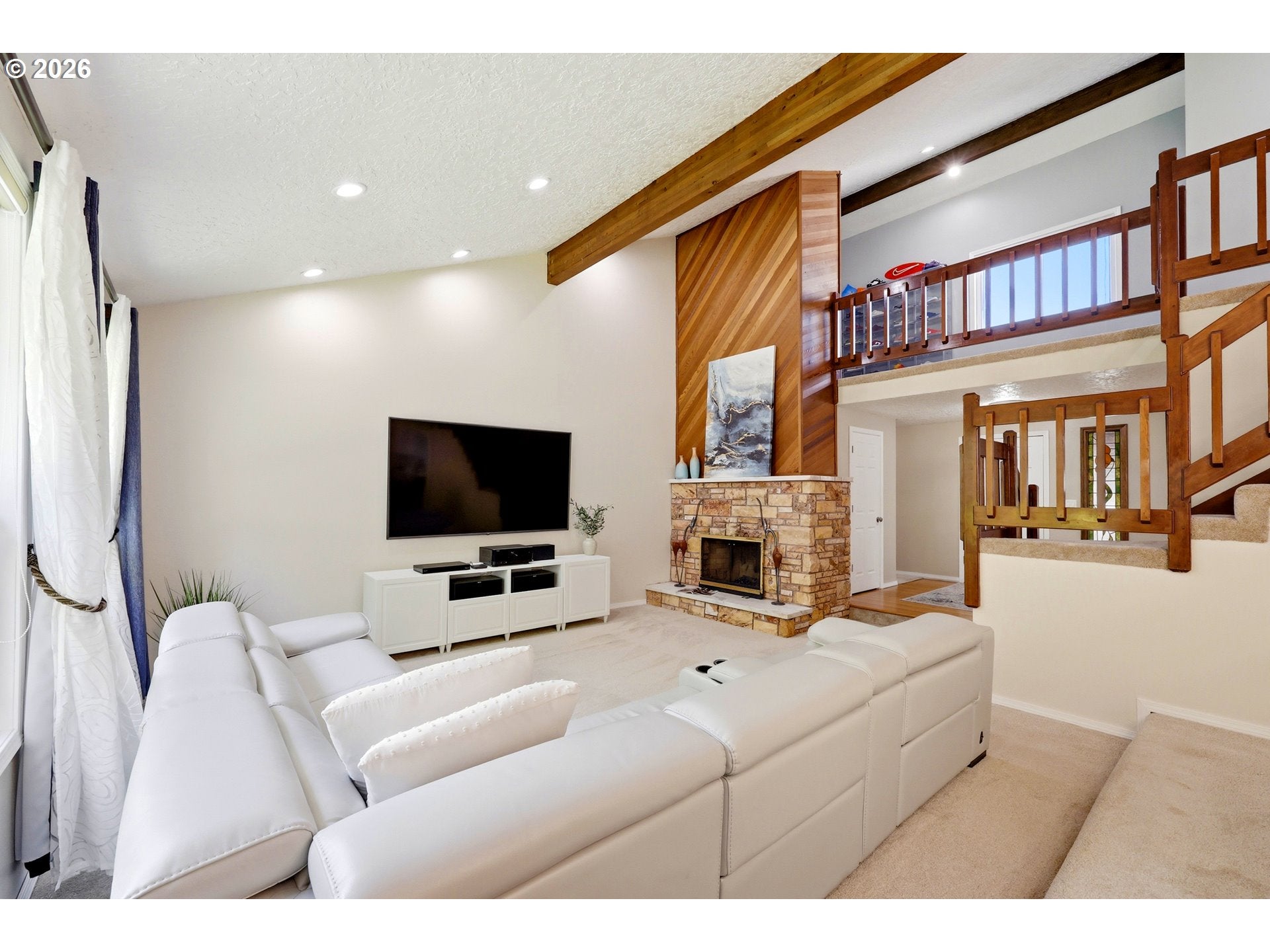Beaverton, Oregon, 97006, United States, 3 Bedrooms Bedrooms, ,3 BathroomsBathrooms,Residential,For Sale,2043639