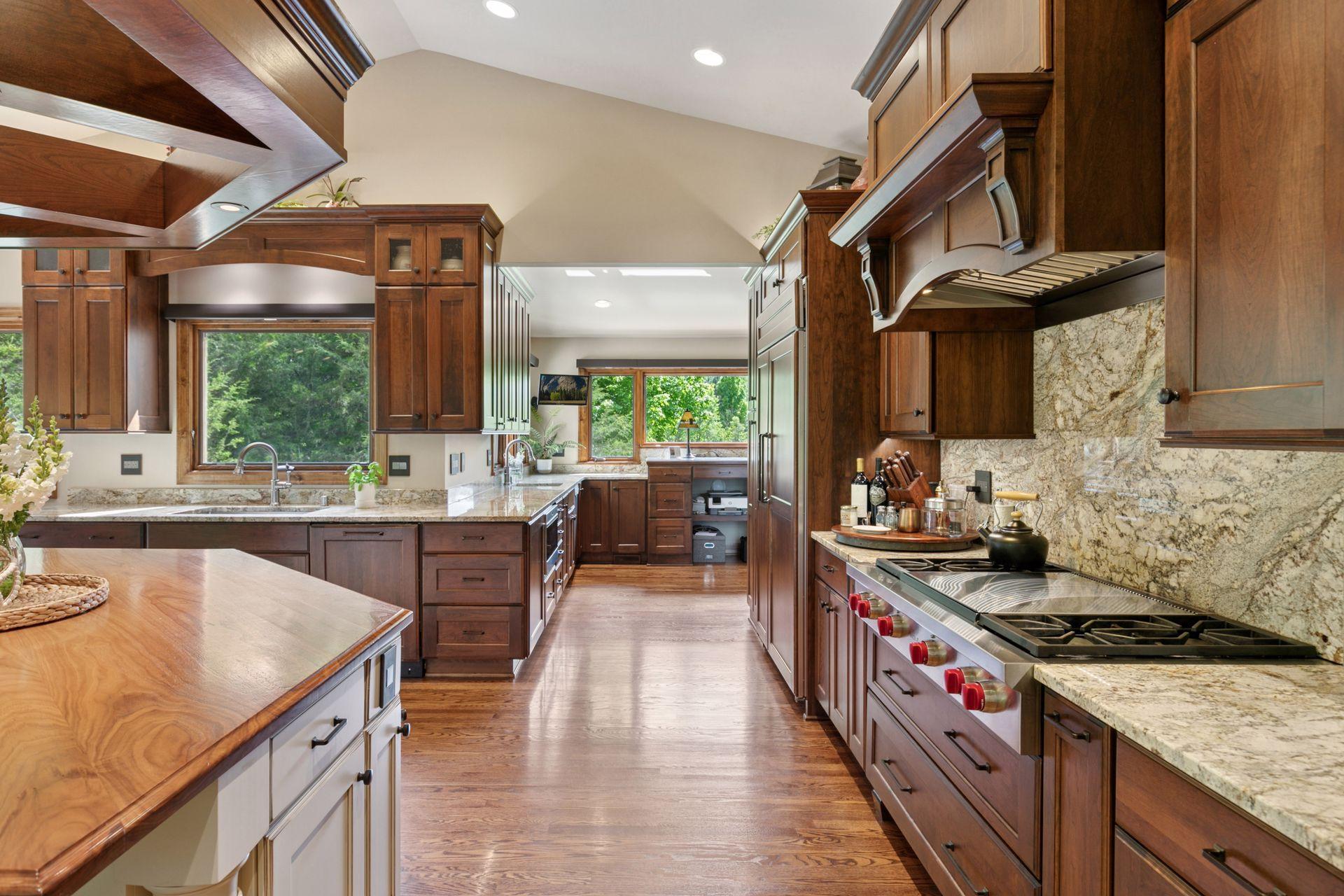 Chanhassen, Minnesota, 55318, United States, 5 Bedrooms Bedrooms, ,2 BathroomsBathrooms,Residential,For Sale,1847378