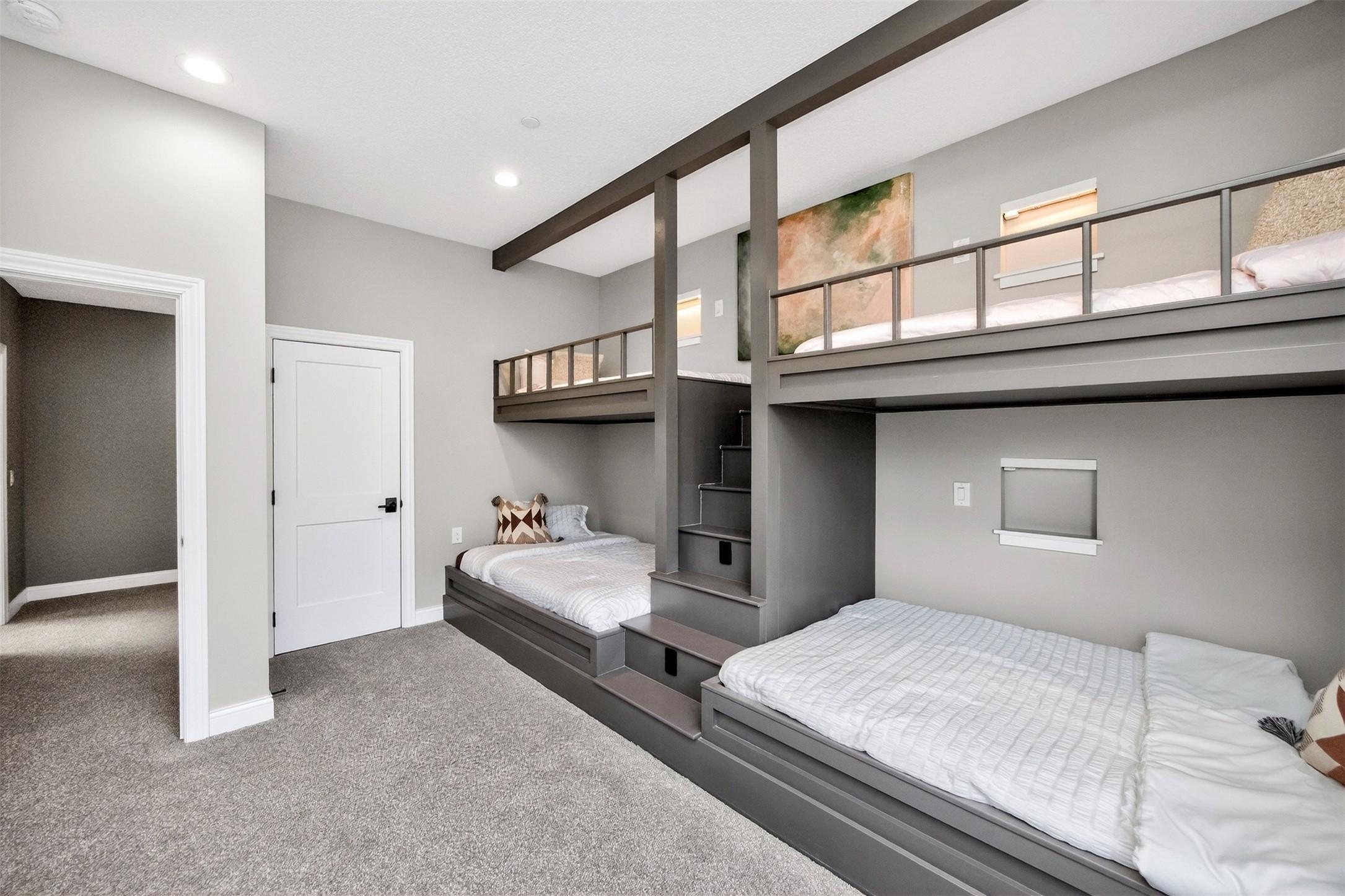 West Des Moines, Iowa, 50265, United States, 6 Bedrooms Bedrooms, ,6 BathroomsBathrooms,Residential,For Sale,2023219