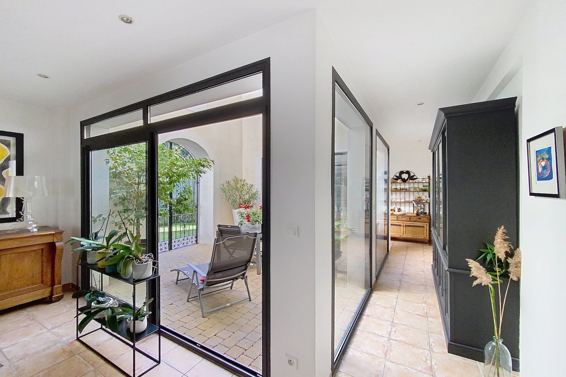 Nimes - Andalusian-Style Mas with Patio and Garden in a Private Park - 物件實景