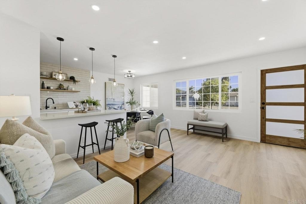 Escondido, California, 92027, United States, 3 Bedrooms Bedrooms, ,2 BathroomsBathrooms,Residential,For Sale,1990327