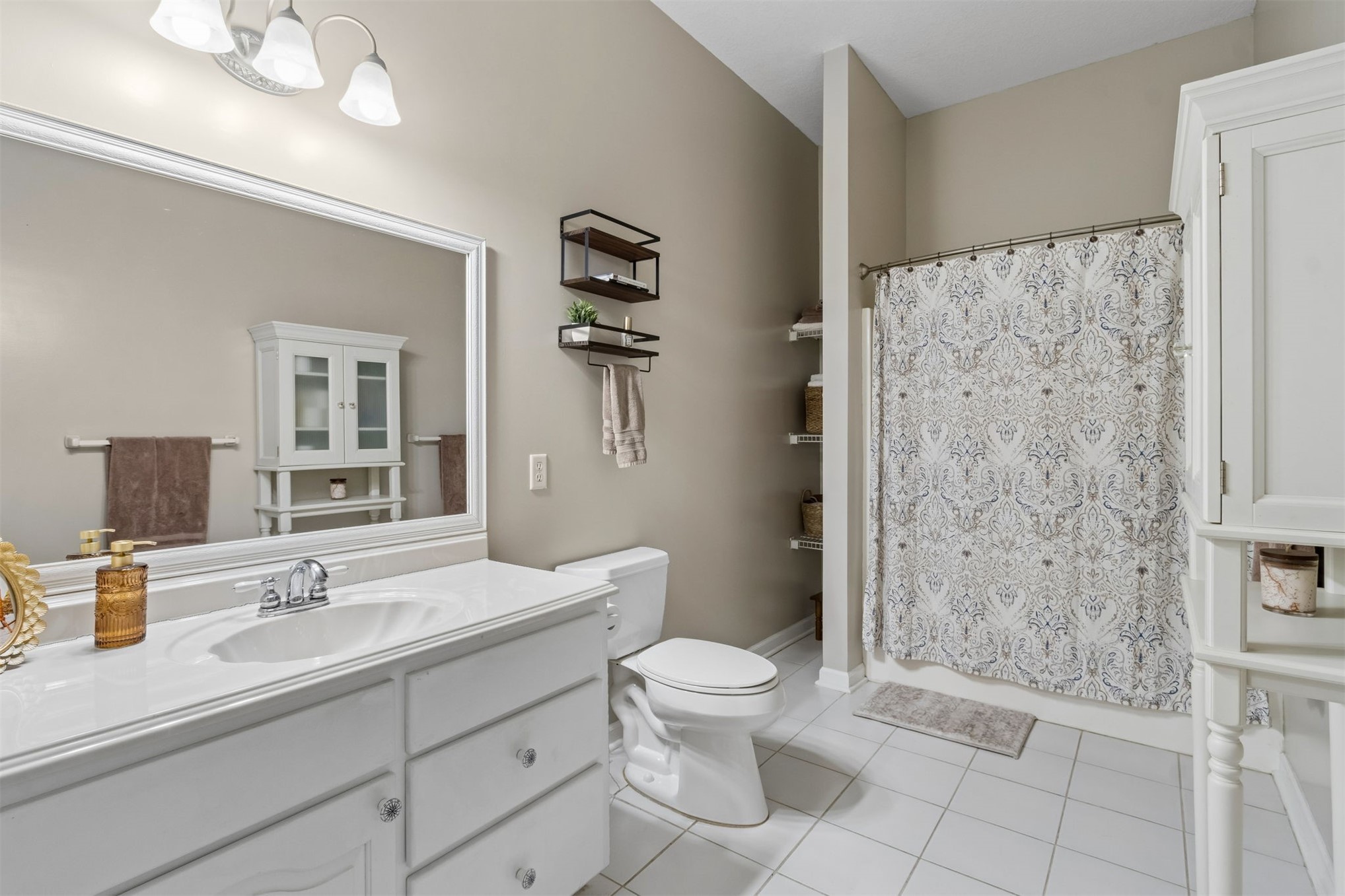 Yulee, Florida, 32097, United States, 3 Bedrooms Bedrooms, ,2 BathroomsBathrooms,Residential,For Sale,2048353