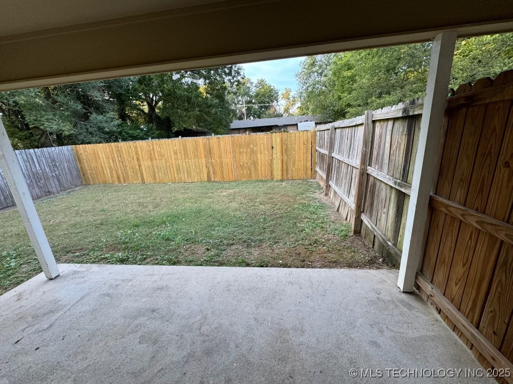 Tahlequah, Oklahoma, 74464, United States, 6 Bedrooms Bedrooms, ,8 BathroomsBathrooms,Residential,For Sale,1932775