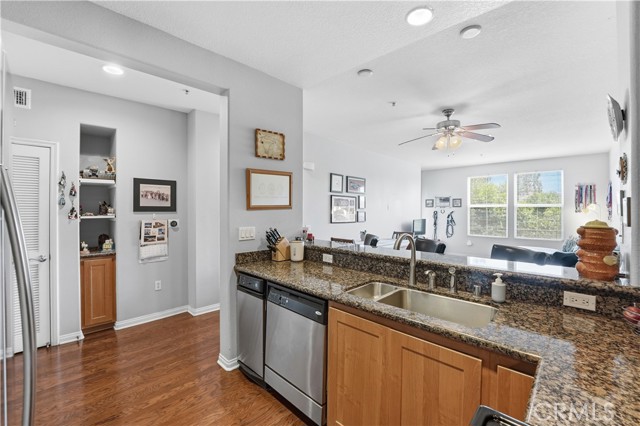 Garden Grove, California, 92840, United States, 2 Bedrooms Bedrooms, ,2 BathroomsBathrooms,Residential,For Sale,2029648