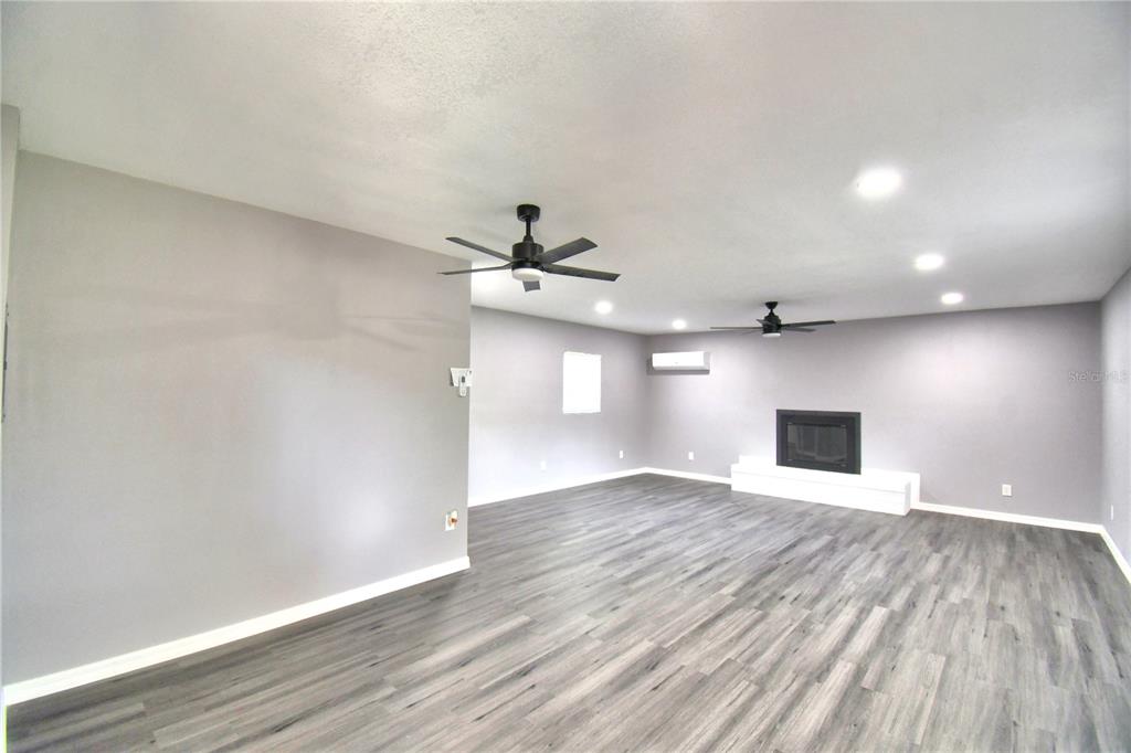 Winter Haven, Florida, 33880, United States, 3 Bedrooms Bedrooms, ,3 BathroomsBathrooms,Residential,For Sale,1736621