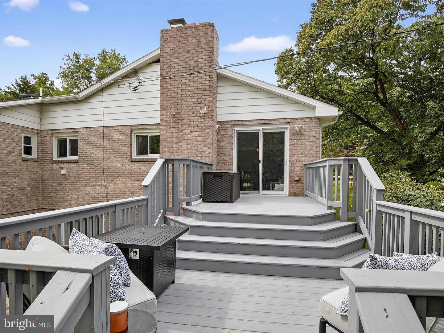 Lancaster, Pennsylvania, 17601, United States, 4 Bedrooms Bedrooms, ,3 BathroomsBathrooms,Residential,For Sale,2003108