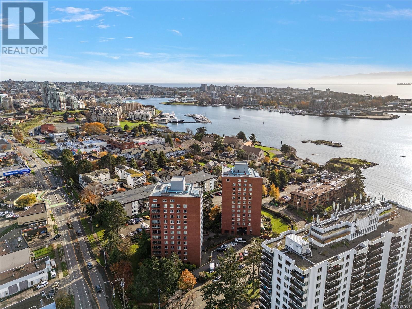 VICTORIA, British Columbia, V9A 7G7, CA, 2 Bedrooms Bedrooms, ,1 BathroomBathrooms,Residential,For Sale,1950570