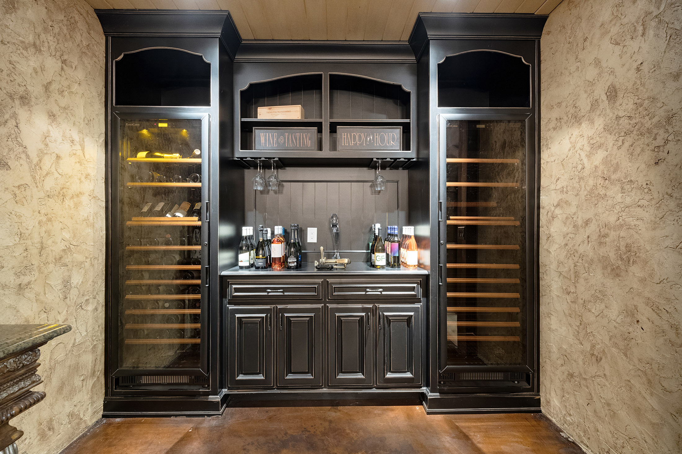  Impressive Brick Estate on a Private Wooded 1+/- Acre Lot in The Manor - 物件實景