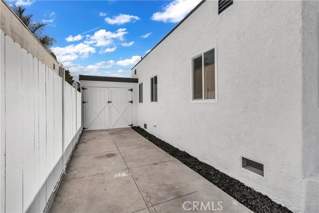 Lynwood, California, 90262, United States, 1 Bedroom Bedrooms, ,1 BathroomBathrooms,Residential,For Sale,1935434