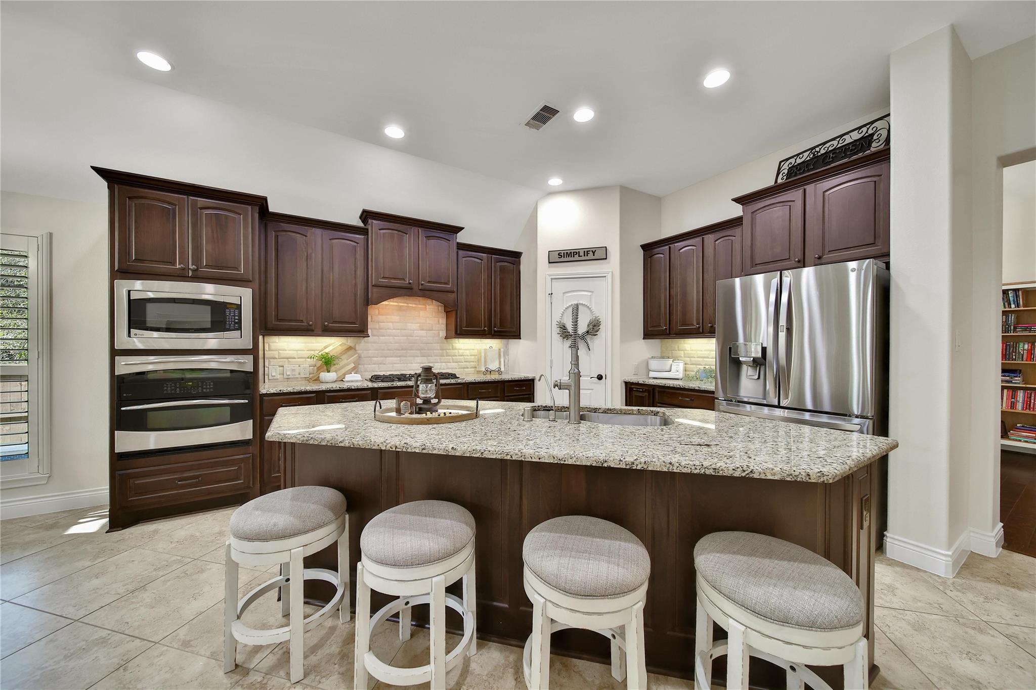 Montgomery, Texas, 77316, United States, 3 Bedrooms Bedrooms, ,3 BathroomsBathrooms,Residential,For Sale,1992455