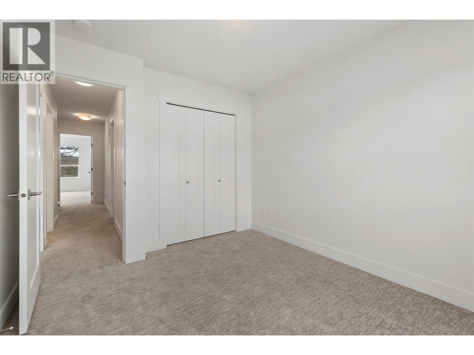 KELOWNA, British Columbia, V1V 2E6, CA, 4 Bedrooms Bedrooms, ,3 BathroomsBathrooms,Residential,For Sale,1960761