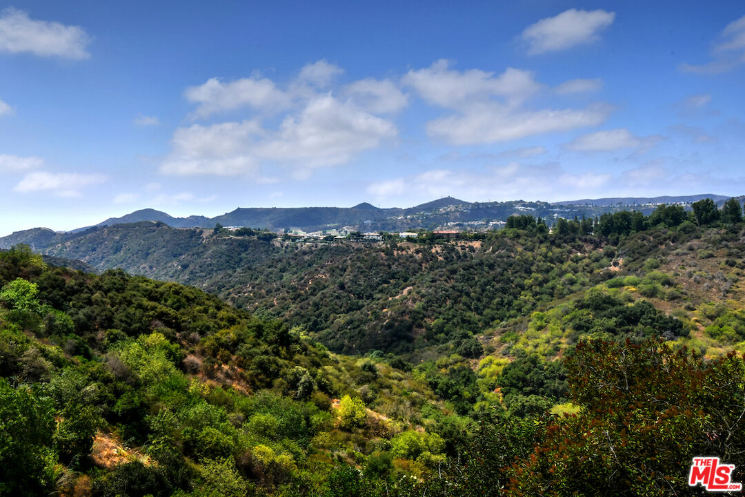 Los Angeles, California, 90077, United States, 2 Bedrooms Bedrooms, ,2 BathroomsBathrooms,Residential,For Sale,1919812