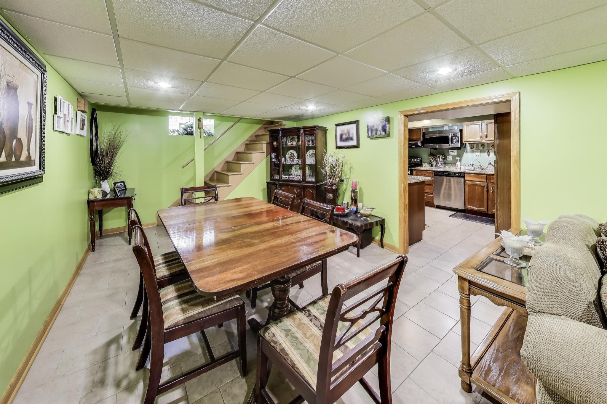 Harwood Heights, Illinois, 60706, United States, 2 Bedrooms Bedrooms, ,Residential,For Sale,1928738