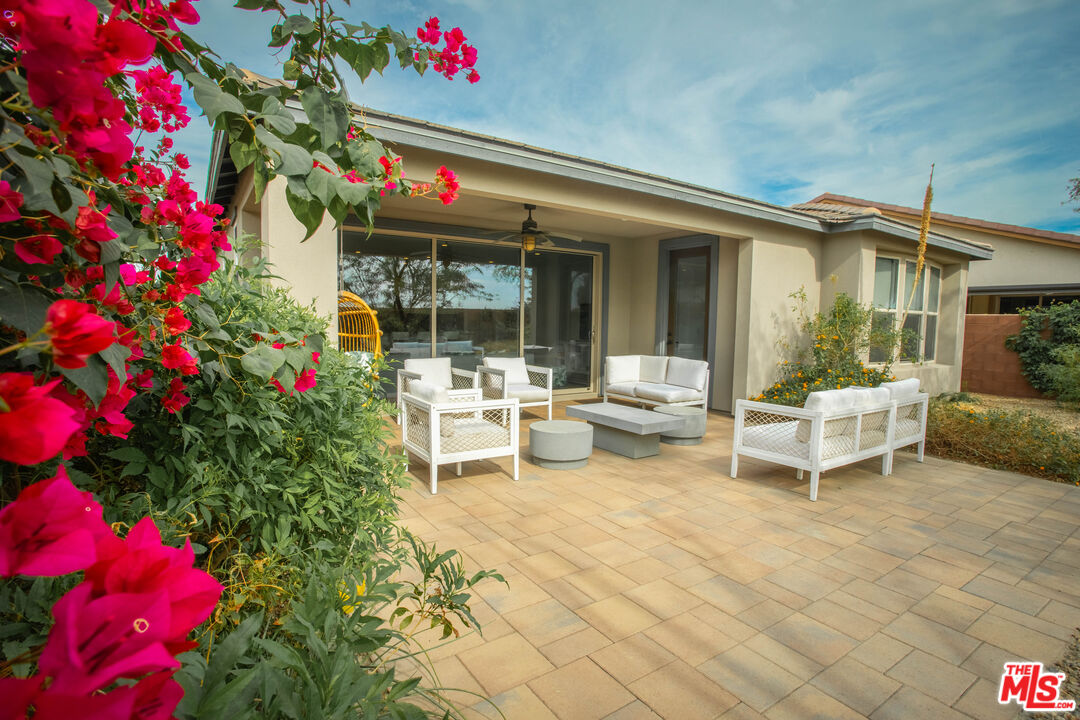 Indio, California, 92201, United States, 2 Bedrooms Bedrooms, ,2 BathroomsBathrooms,Residential,For Sale,2001996