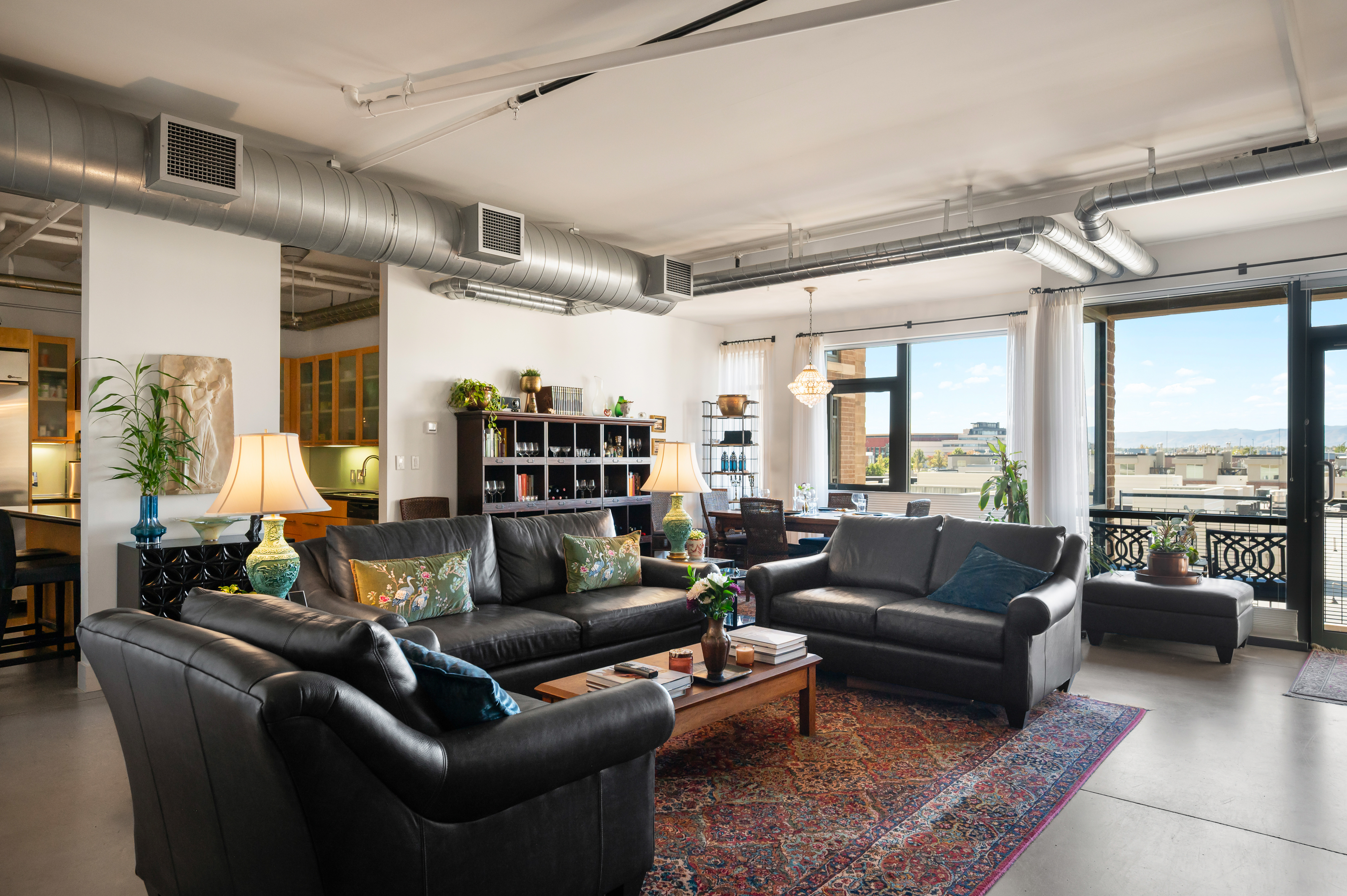  Architectural Gem at Promenade Lofts - 物件實景