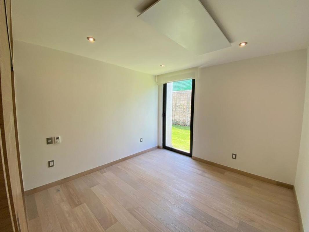 Atizapán de Zaragoza, Estado de México, 52936, Mexico, 3 Bedrooms Bedrooms, ,3 BathroomsBathrooms,Residential,For Sale,1721937