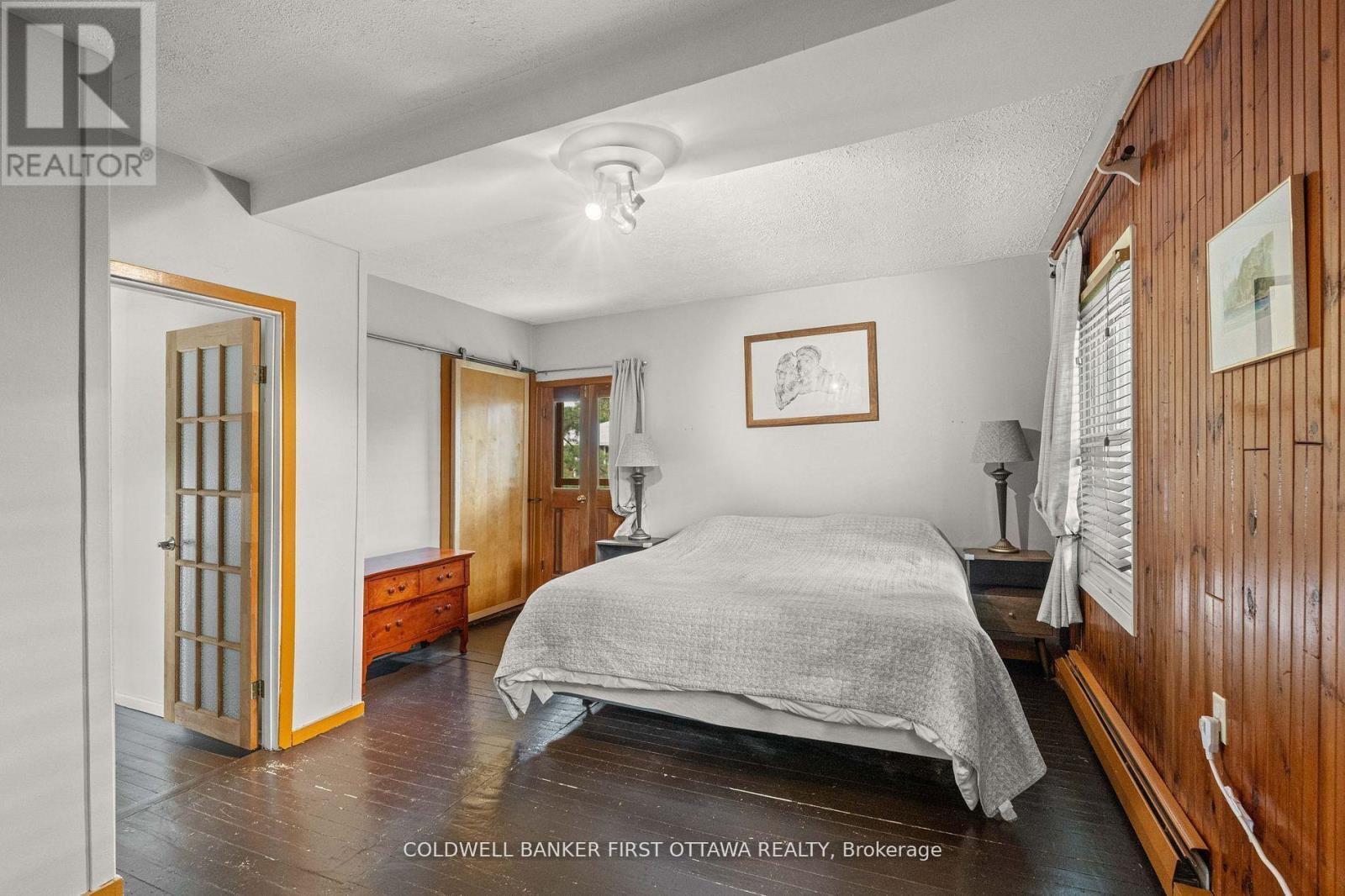 OTTAWA, Ontario, K2B 6Y5, CA, 3 Bedrooms Bedrooms, ,2 BathroomsBathrooms,Residential,For Sale,1903613