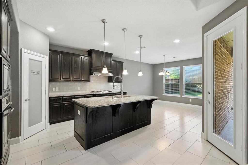 Little Elm, Texas, 75068, United States, 4 Bedrooms Bedrooms, ,5 BathroomsBathrooms,Residential,For Sale,1982931