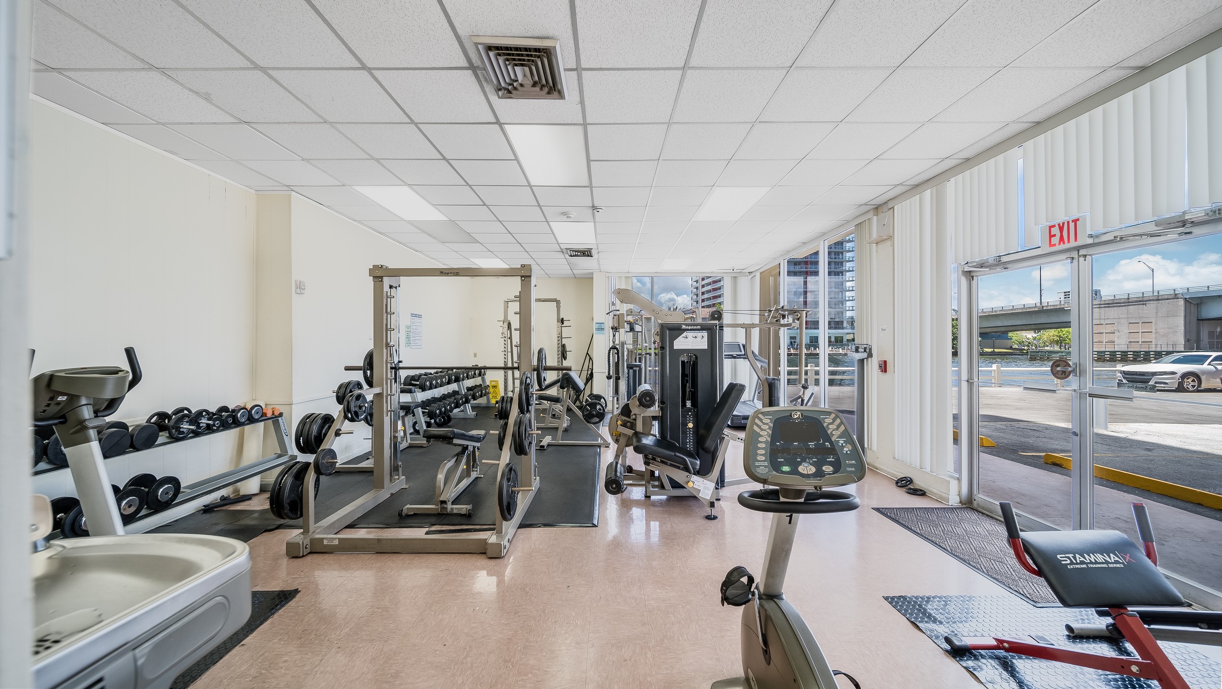  1825 S Ocean Dr, Hallandale Beach, FL, 33009 - 物件實景