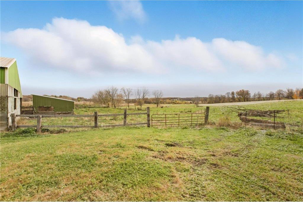 Holdingford, Minnesota, 56340, United States, 5 Bedrooms Bedrooms, ,2 BathroomsBathrooms,Residential,For Sale,1977131