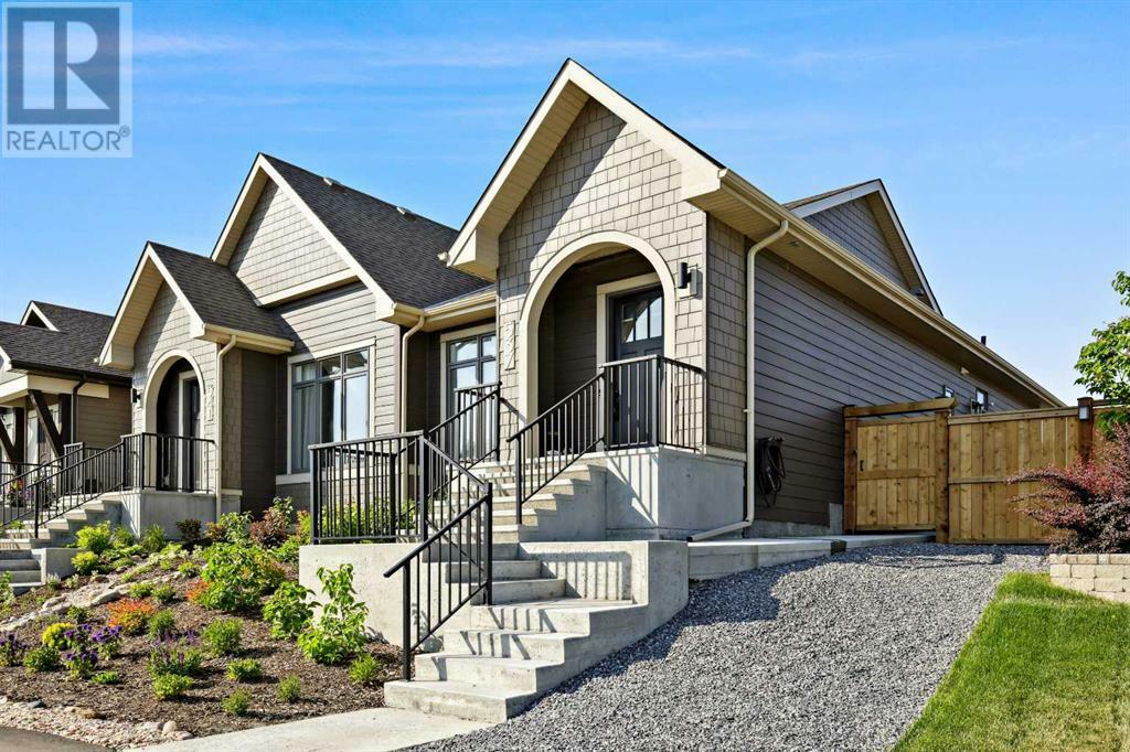 CALGARY, Alberta, T3M 2Z6, CA, 3 Bedrooms Bedrooms, ,2 BathroomsBathrooms,Residential,For Sale,1867473